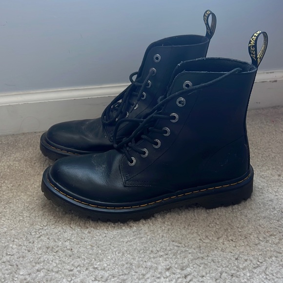 DR. Martens - Picture 1 of 3